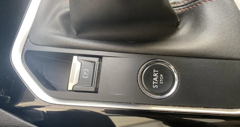 Peugeot 3008 cena 77900 przebieg: 128000, rok produkcji 2018 z Gdańsk małe 277